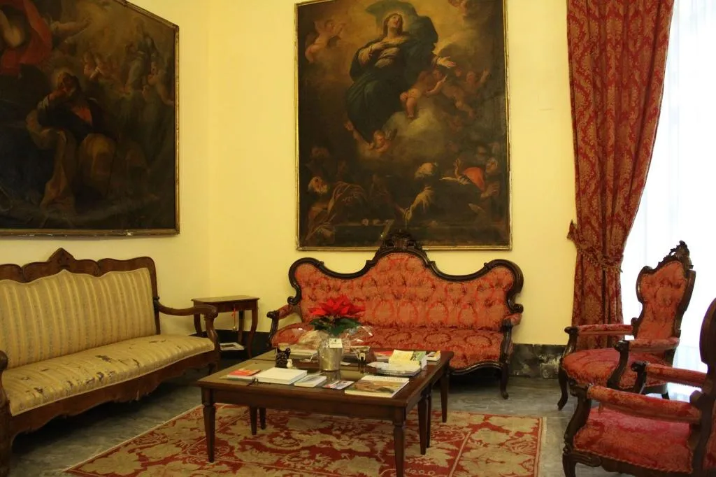 Lobby, Casa Tolentino, Naples