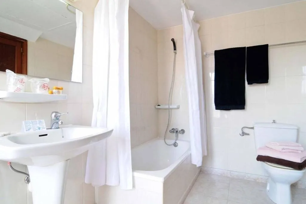 FAMILY ROOM STANDARD Room, Balear, Majorca