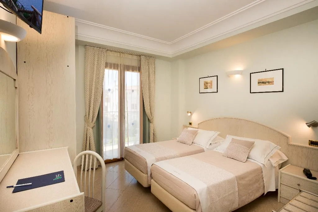 Double or Twin COMFORT Room, Comfort Hotel Gardenia Sorrento Coast, Naples