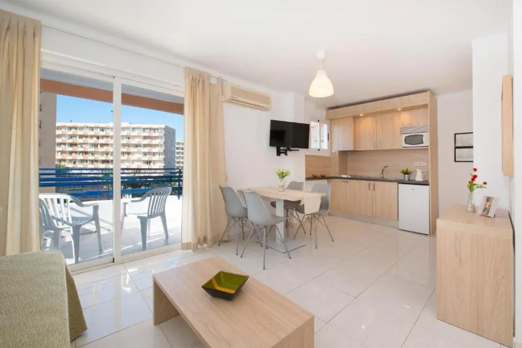 Room, Apartamentos Calablanca, Majorca
