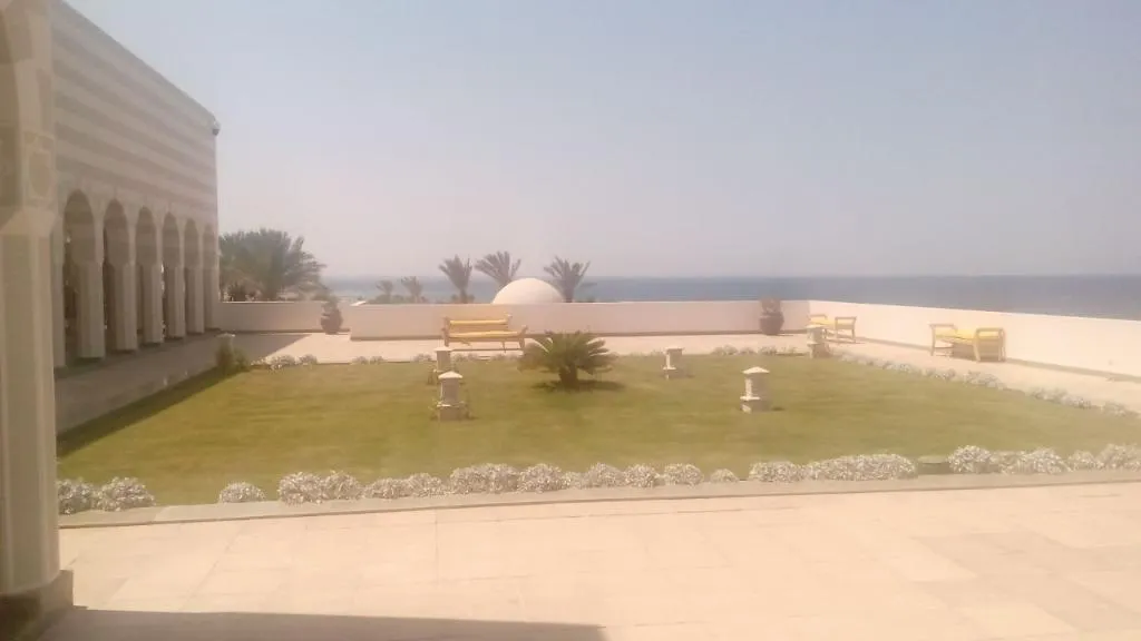 Terrace, The Oberoi Beach Resort, Sahl Hasheesh, Red Sea Riviera