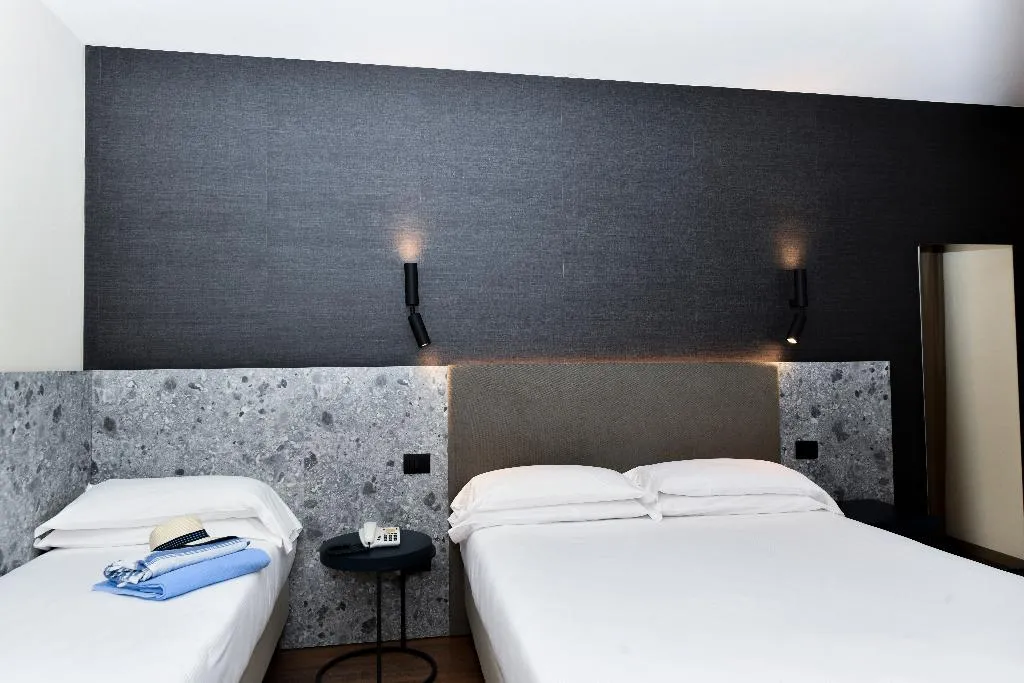 TRIPLE SUPERIOR WITH BALCONY Room, Eden Hotel, Venice