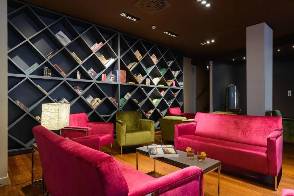 Lobby, Windsor, Milan