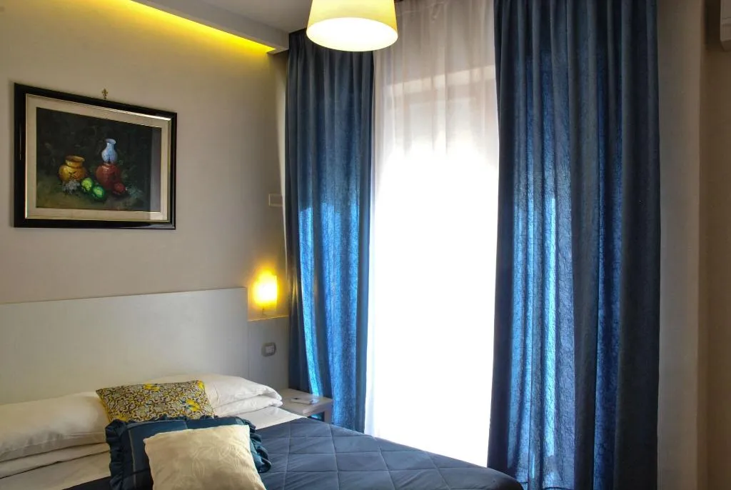 DOUBLE BASIC Room, Villa Fiorita, Naples