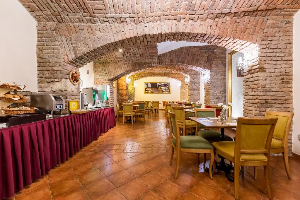 Restaurant, Hotel Caruso Old Town Prague, Prague