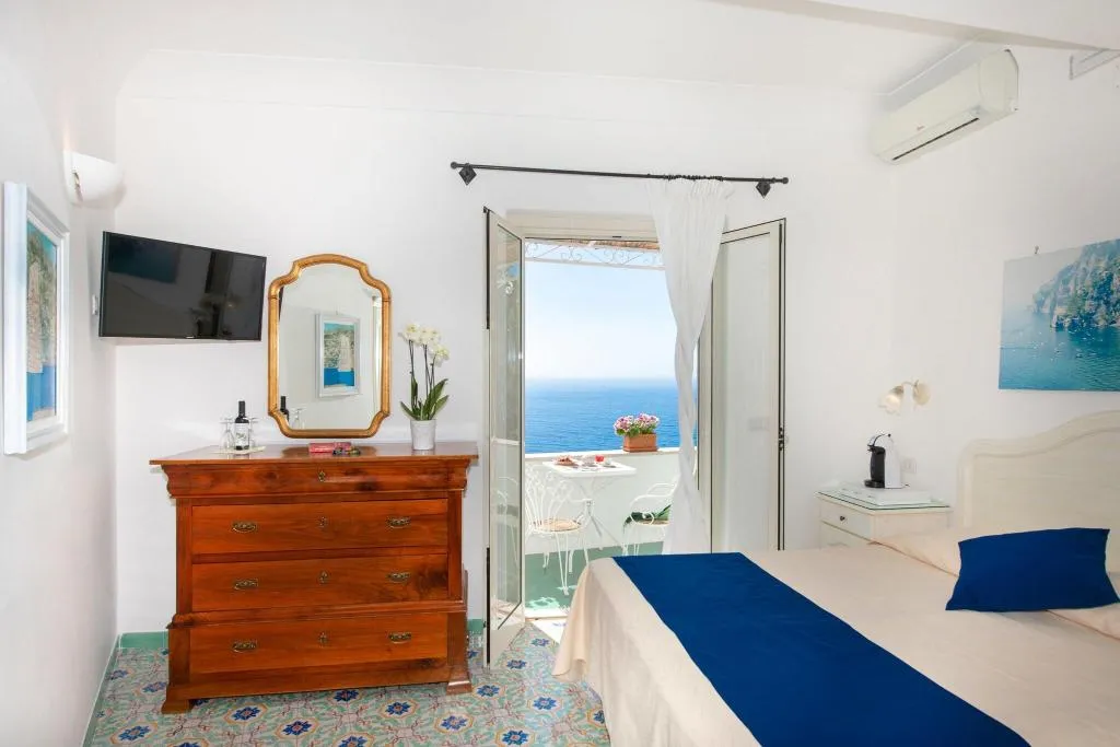 DOUBLE SUPERIOR SEA VIEW Room, Pensione Casa Guadagno, Naples