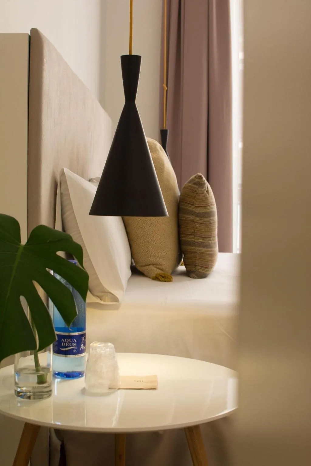 Room, Forgetmenot, Barcelona