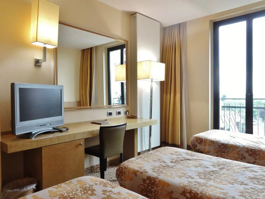 TRIPLE STANDARD Room, Tiffany Milano, Milan