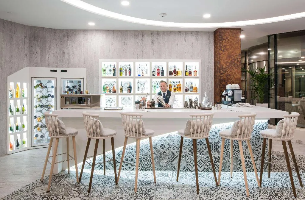 Bar, GF Victoria, Tenerife