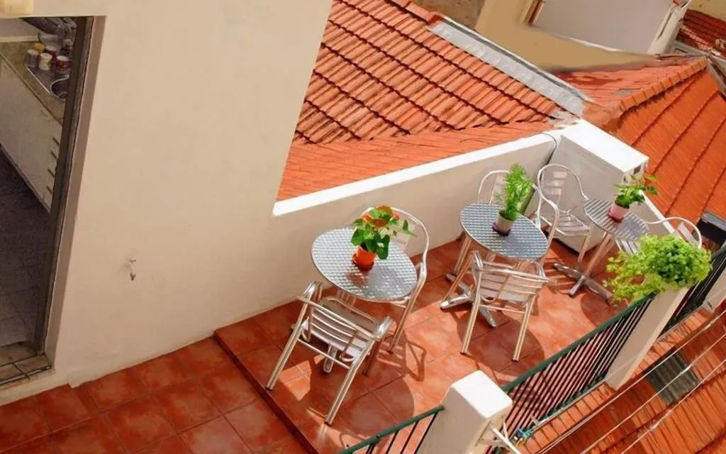 Room, Welcome Hostel, Lisbon