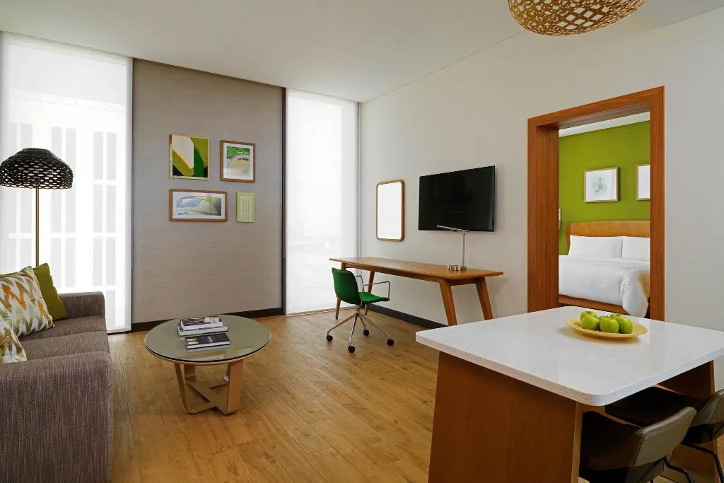 Room, Element Me’aisam, Dubai