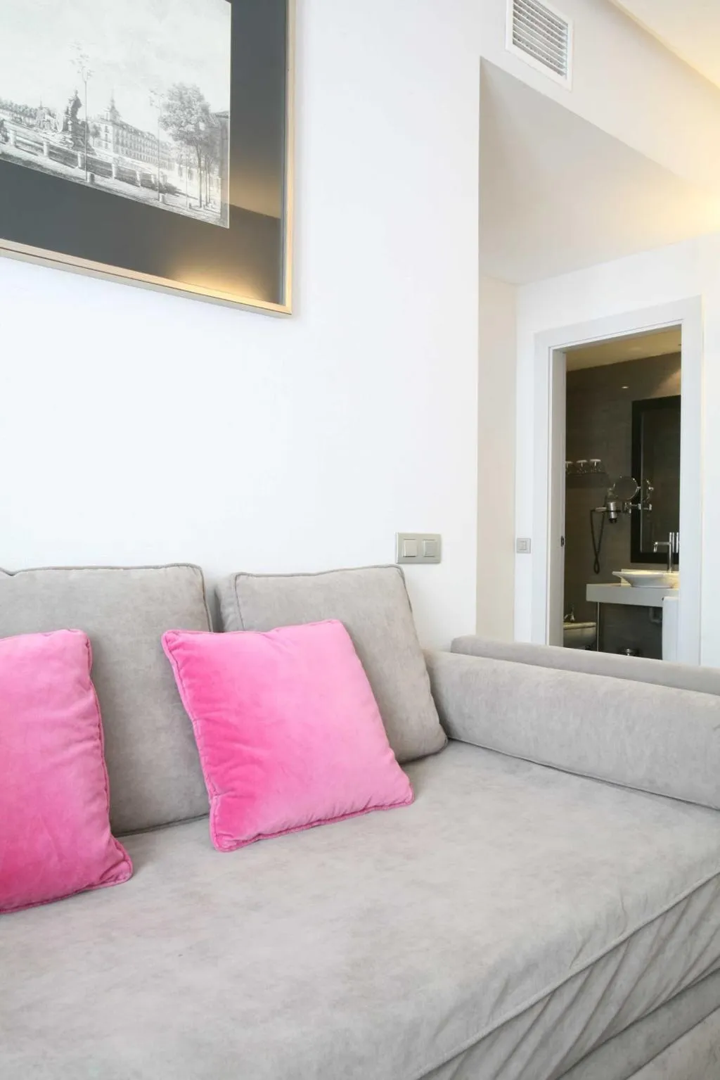 JUNIOR SUITE STANDARD Room, Hotel Meninas, Madrid