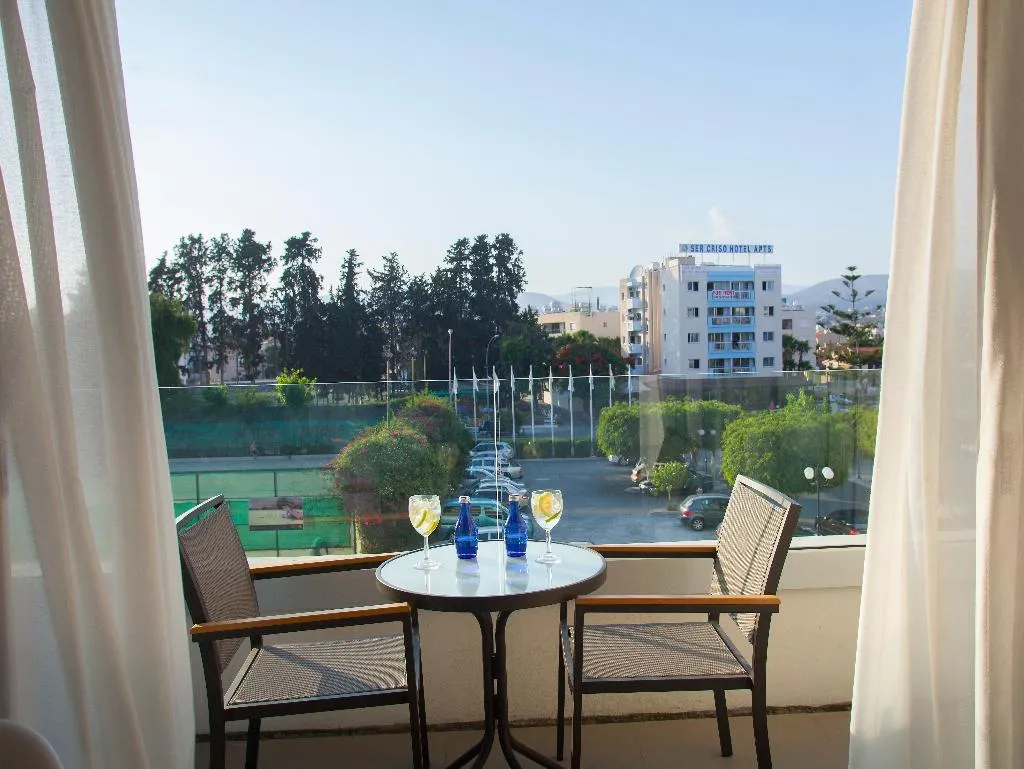 Double or Twin CAPACITY 4 Room, Royal Apollonia, Cyprus