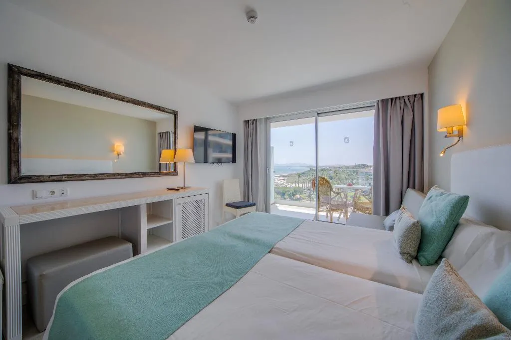 Double or Twin SUPERIOR Room, Playa Esperanza Resort, Majorca