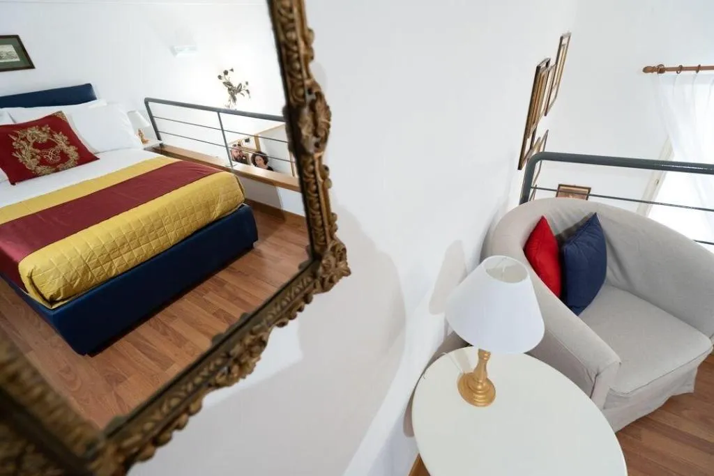 Room, Moon Luxury Rooms & Apartments, Naples