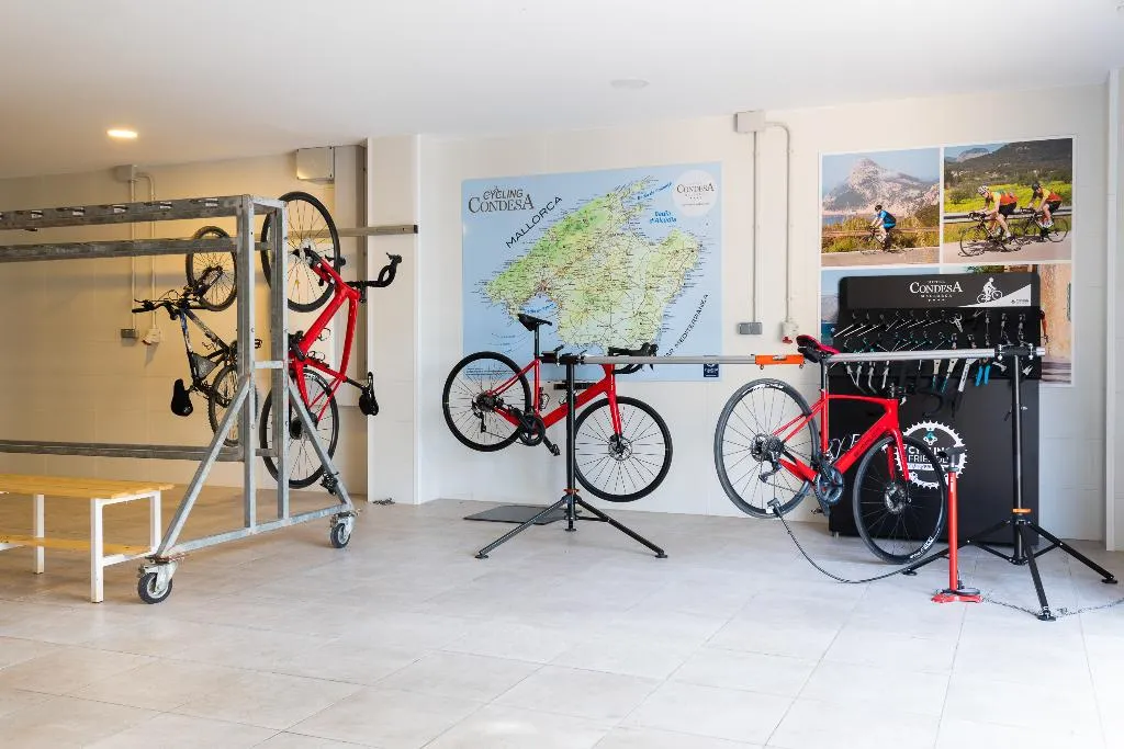 Sports and Entertainment, Hotel Condesa, Majorca
