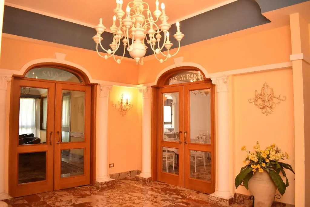 Lobby, Hotel Miravalle, Naples