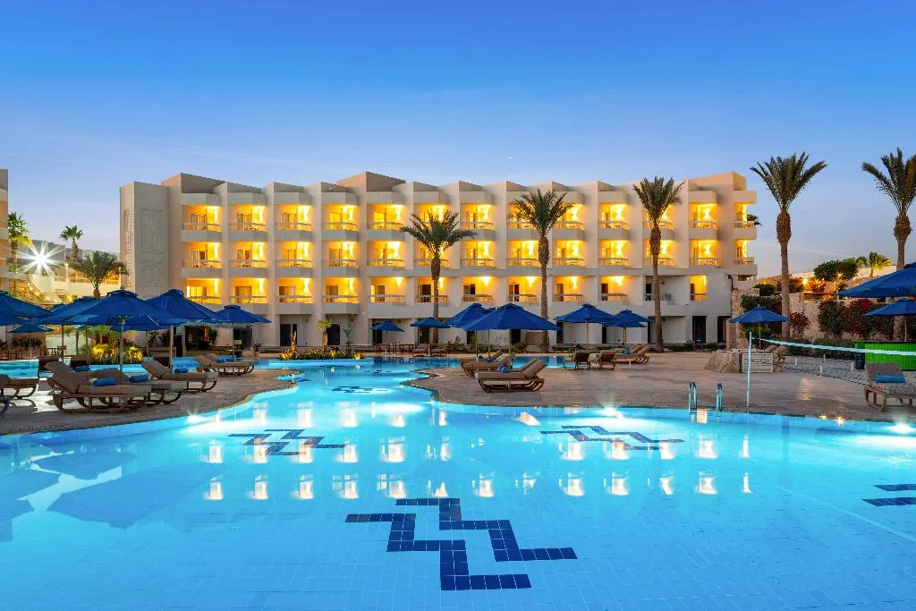 Pool, DoubleTree by Hilton Sharm El Sheikh - Sharm Bay, Red Sea Riviera