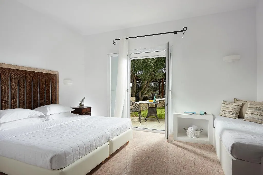 Double or Twin GARDEN VIEW Room, Santa Maria Village, Santorini