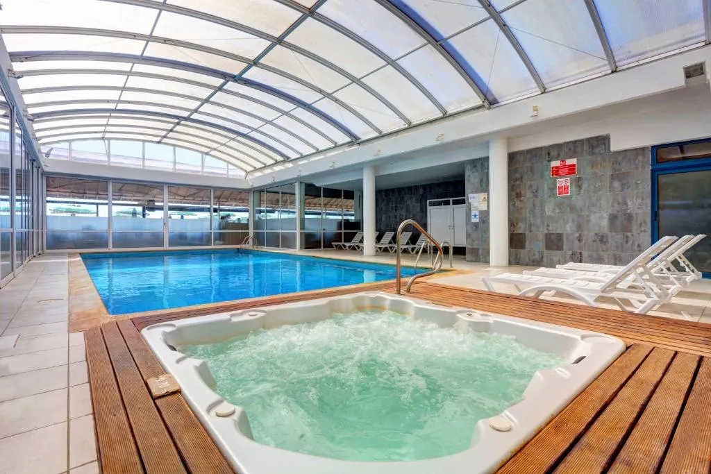 Pool, Mura, Varna