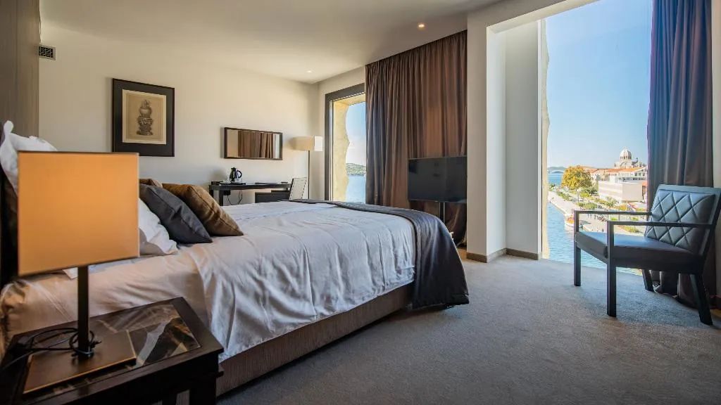 DOUBLE SINGLE USE DELUXE SEA VIEW Room, Hotel Bellevue-Superior City Hotel, Split