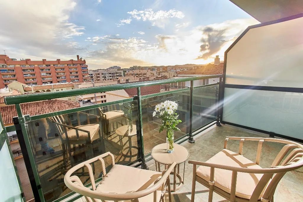 TRIPLE COMFORT Room, Leonardo Hotel Fuengirola Costa del Sol, Costa Del Sol