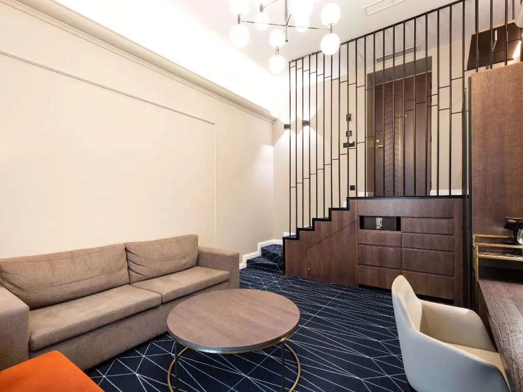SUITE WITH BALCONY Room, Movenpick Hotel Tallinn, Tallinn