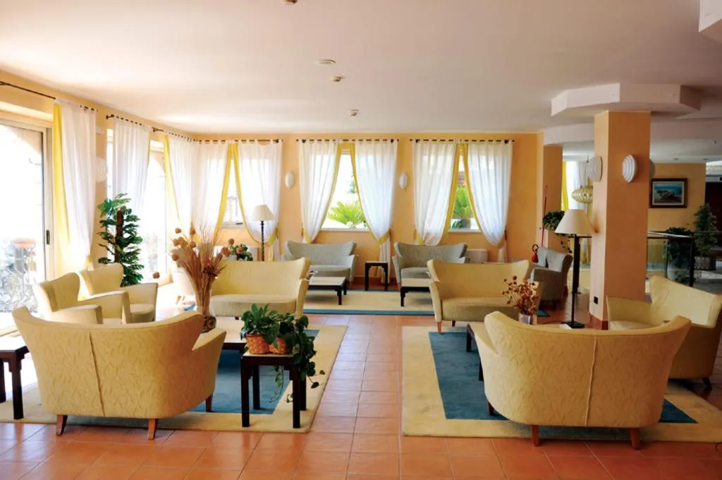 Lobby, Ariston and Palazzo Santa Caterina, Taormina
