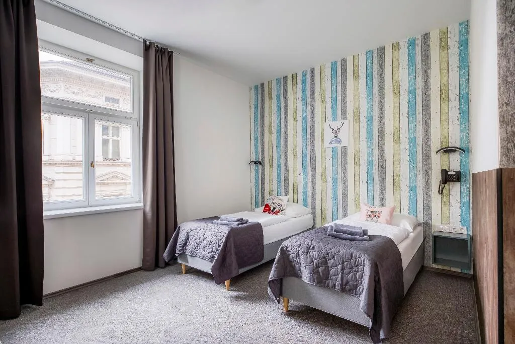 STUDIO STANDARD Room, Hotel Villa Wagner, Prague