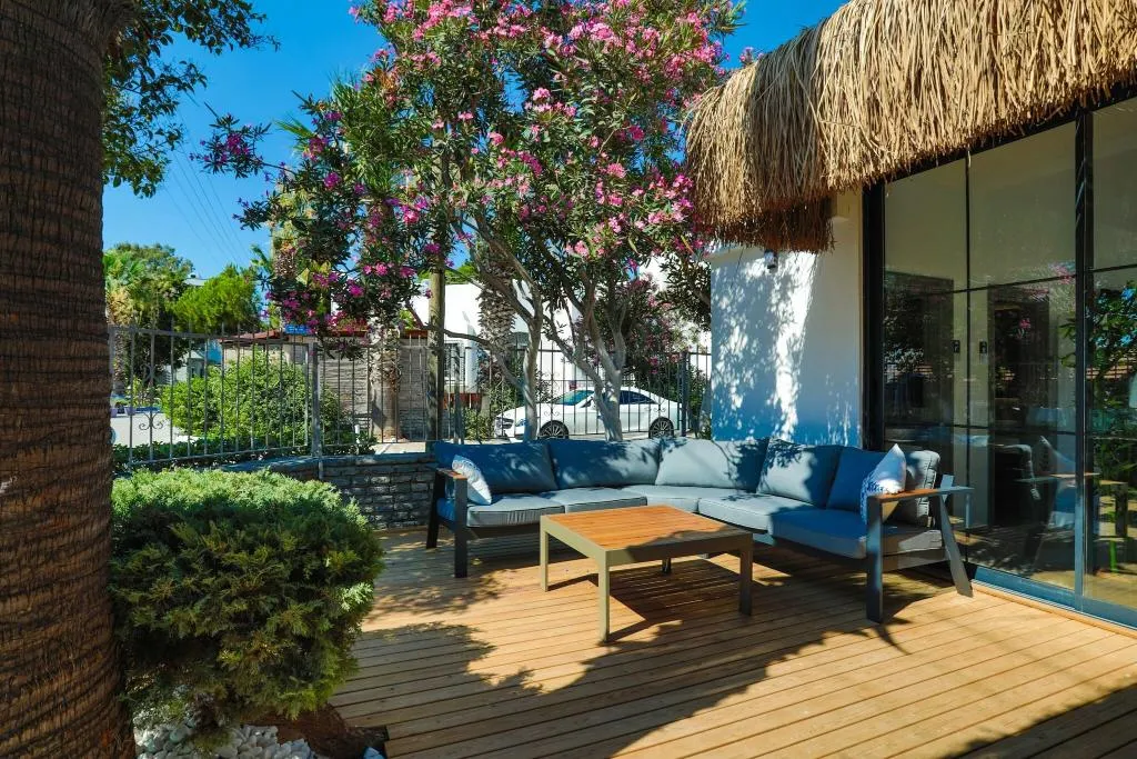 Terrace, Yalipark Beach Hotel, Bodrum