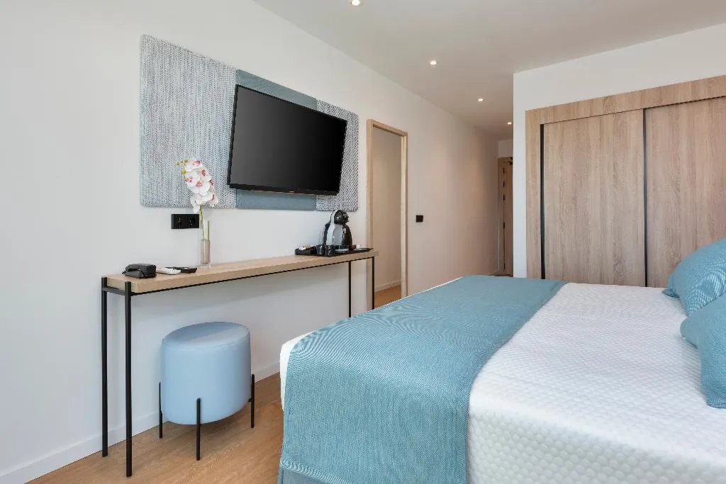 Double or Twin SEA VIEW Room, Palia Tropico, Majorca