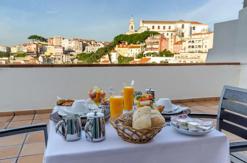 Restaurant, Olissippo Castelo, Lisbon