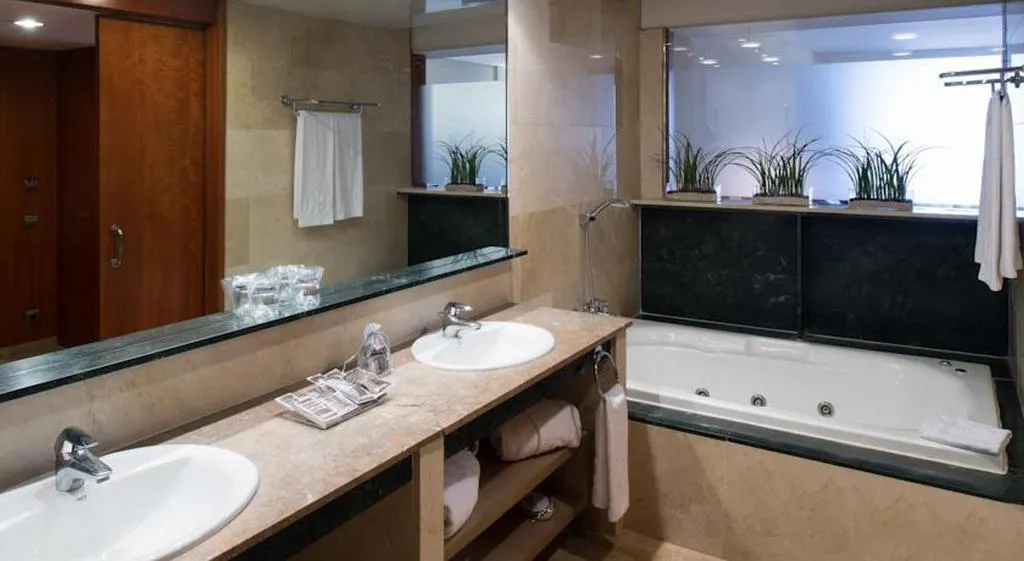 DOUBLE SUPERIOR Room, Catalonia Barcelona 505, Barcelona