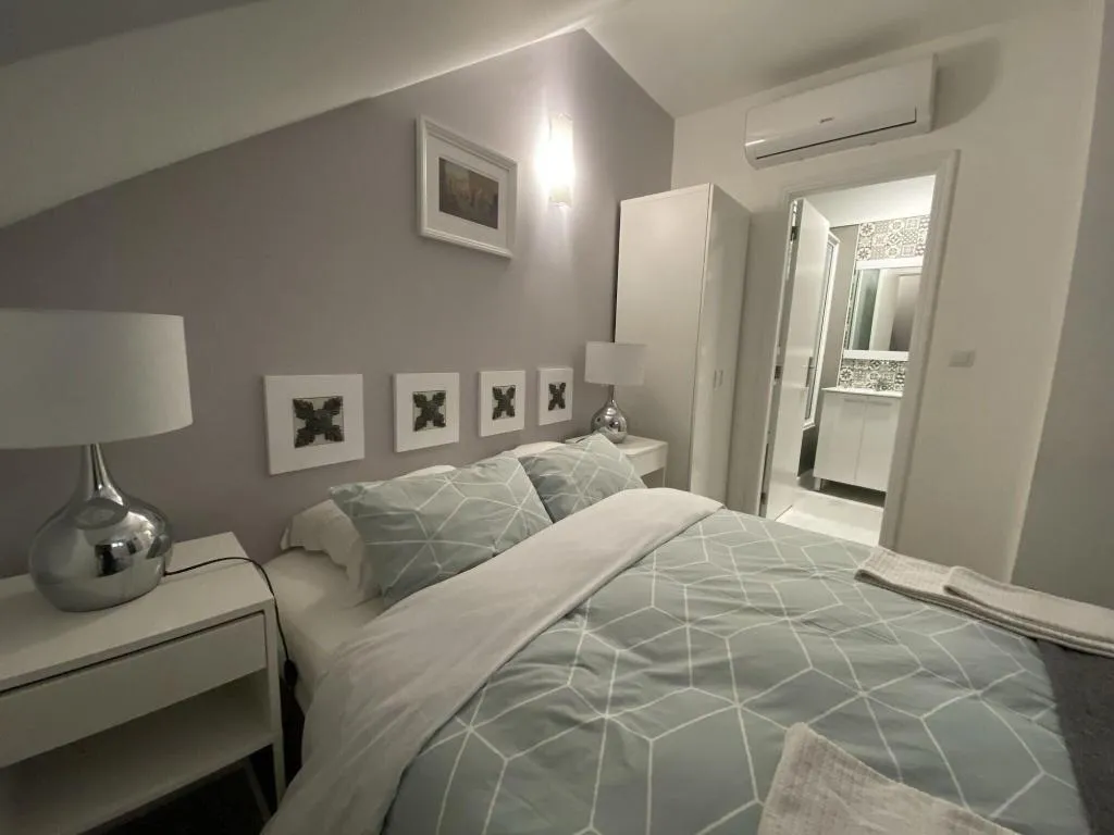 Room, Residencial Triunfo, Porto