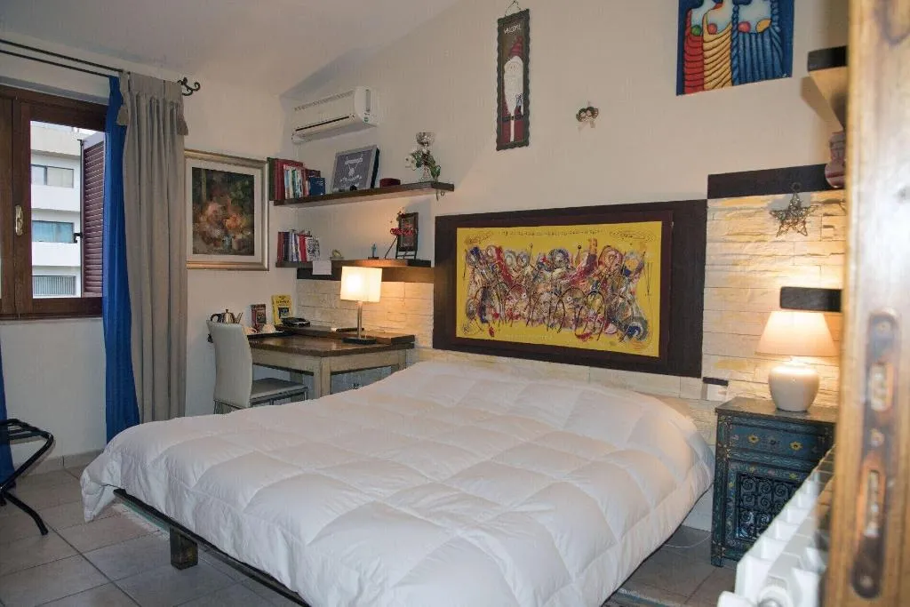 Room, Bed And Breakfast Nuvole, Olbia