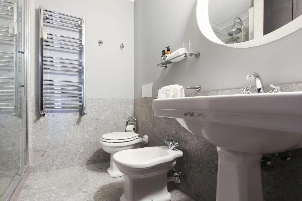 Room, Cà Bèla - Vitruvio, Milan