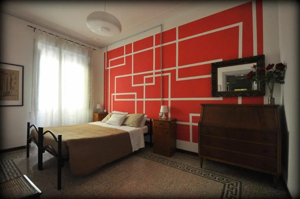 DOUBLE ECONOMY WITH SHARED BATHROOM Room, B&B 95 Spezie, Naples