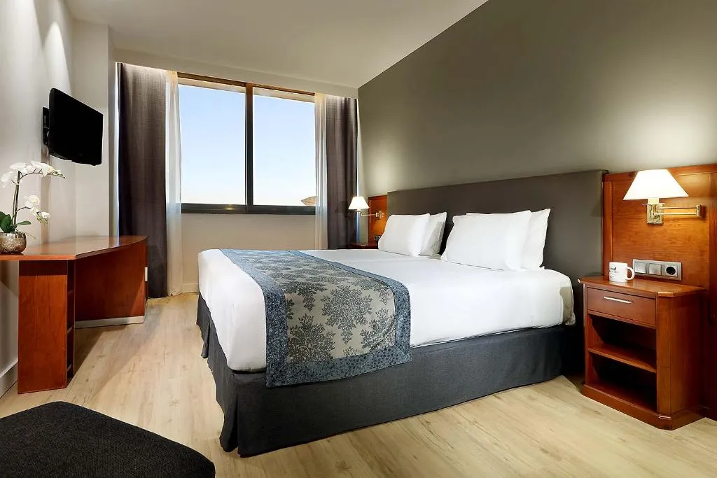 Double or Twin STANDARD Room, Exe Isla Cartuja, Seville