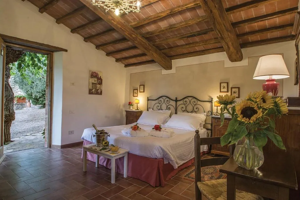 DOUBLE ONE BED Room, Belvedere Di San Leonino, Florence