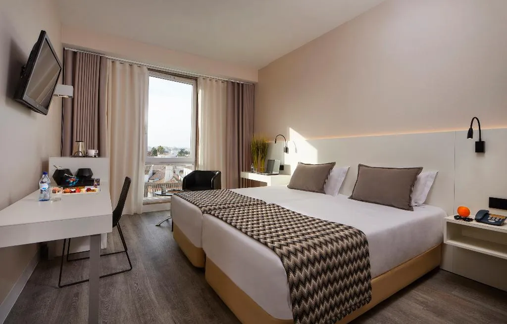 Double or Twin SUPERIOR Room, Occidental Faro, Algarve