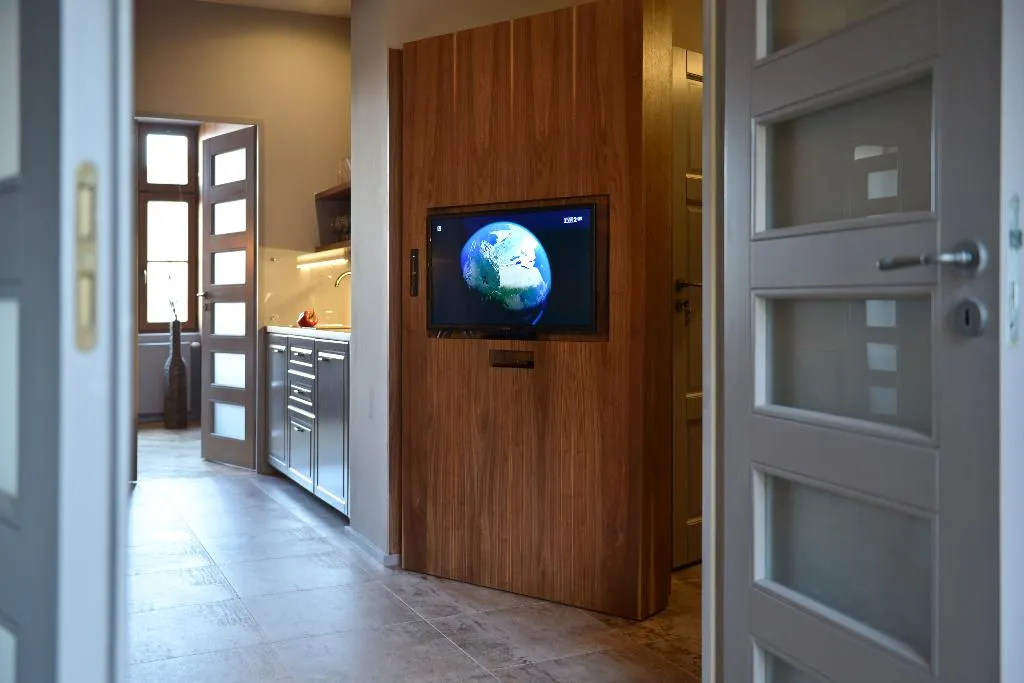 APARTMENT TWO BEDROOMS TWO BATHROOMS Room, La Gioia Grey Stylish Apartments, Krakow