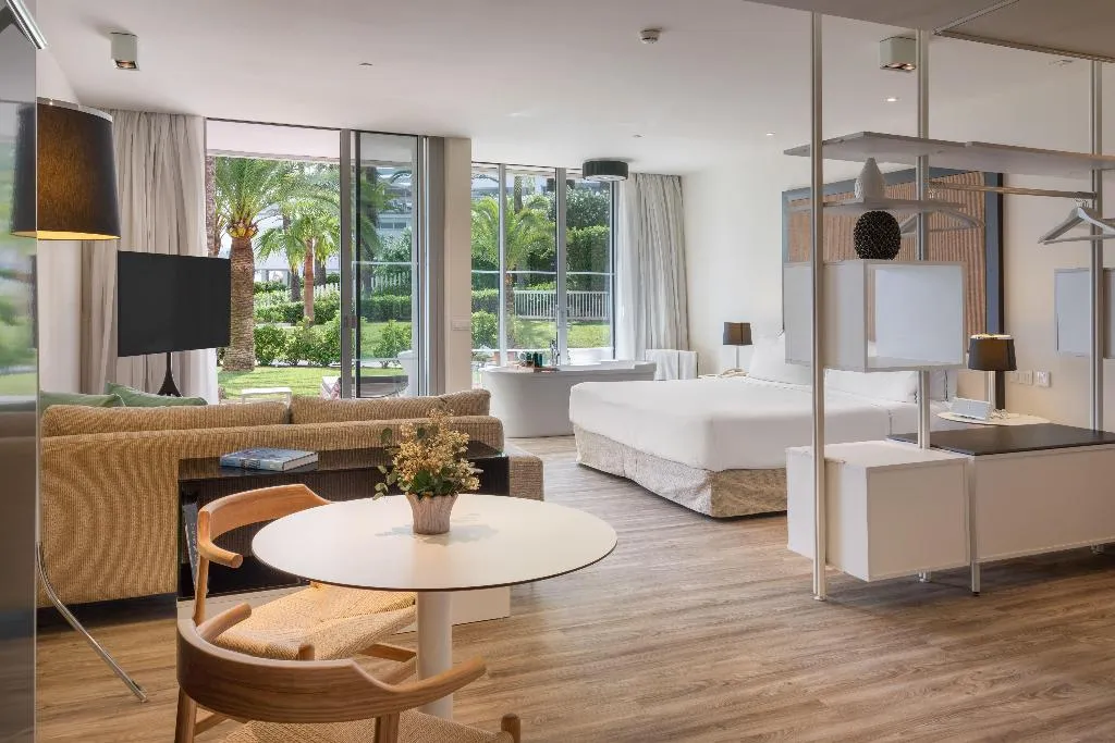 SUITE GARDEN VIEW Room, Melia South Beach, Majorca