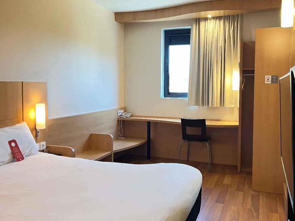 DOUBLE STANDARD Room, Ibis Barcelona Ripollet, Barcelona