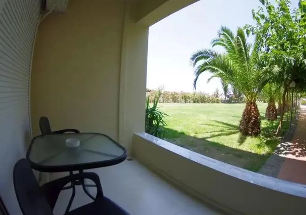 Terrace, Eleftheria, Crete