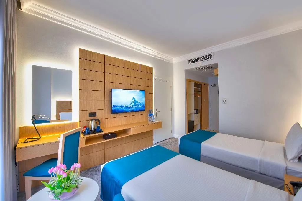 DOUBLE STANDARD Room, Lotus Grand Hotel Dubai, Dubai