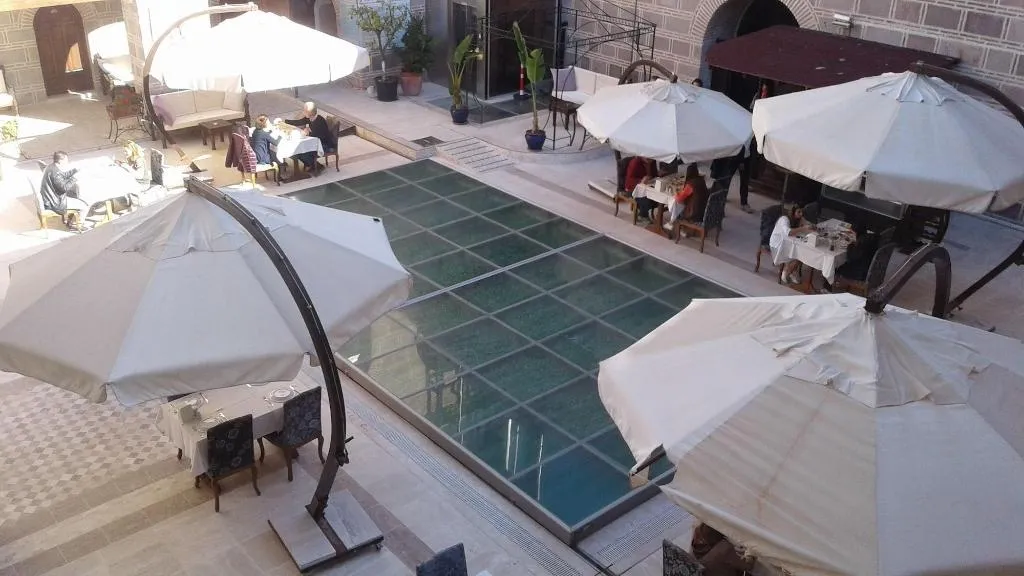 Restaurant, Cesme Kanuni Kervansaray, Izmir