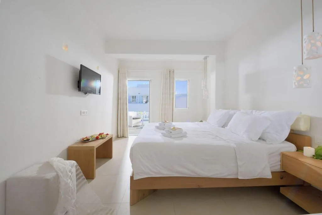 DOUBLE EXECUTIVE KING BED Room, Petinos Hotel, Mykonos