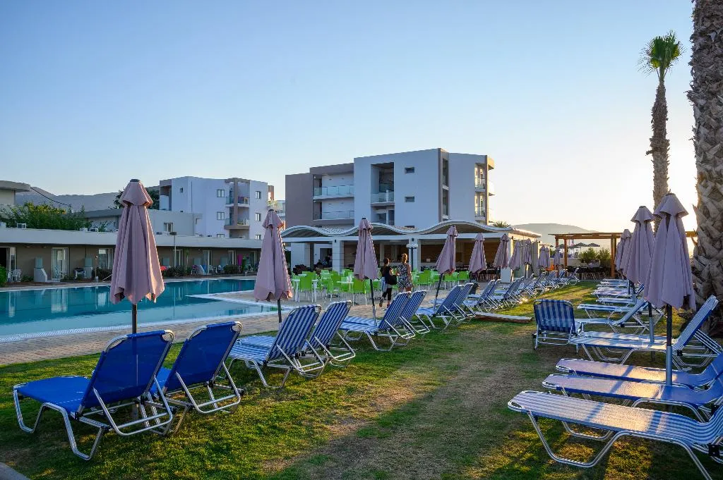Terrace, Malia Bay Beach Hotel & Bungalows, Crete