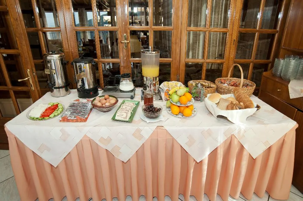 Restaurant, Hermes Delphi, Athens