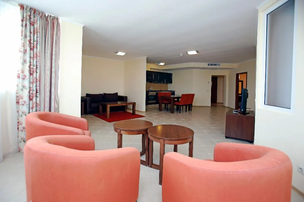 APARTMENT THREE BEDROOMS Room, Sunset Resort, Bourgas